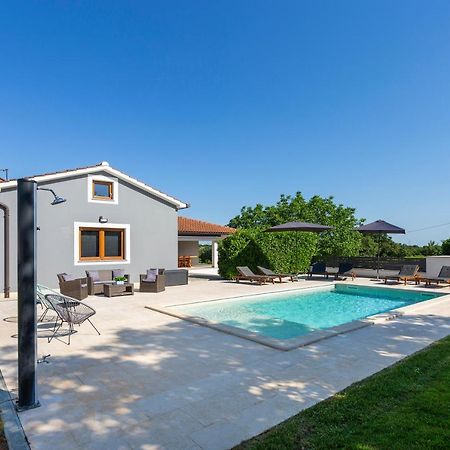 Villa Anavi Bicici Buitenkant foto