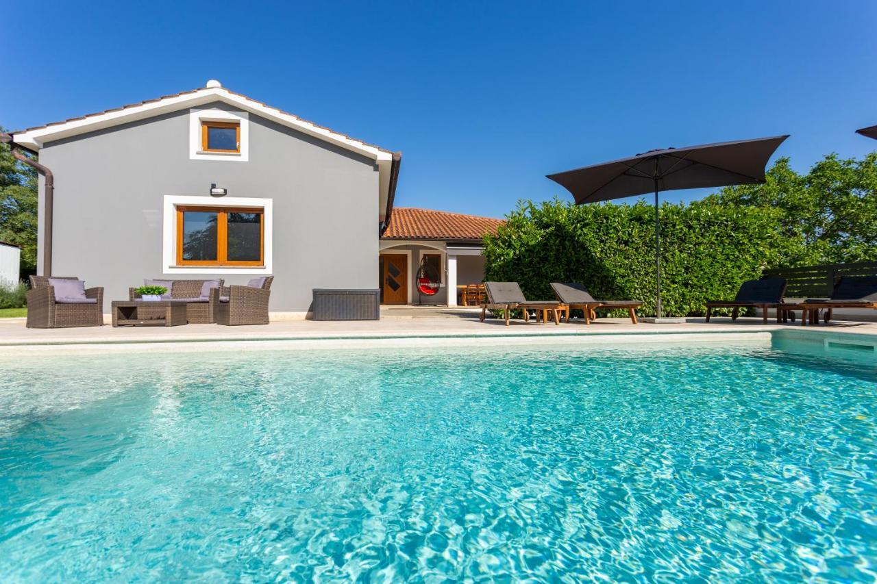 Villa Anavi Bicici Buitenkant foto