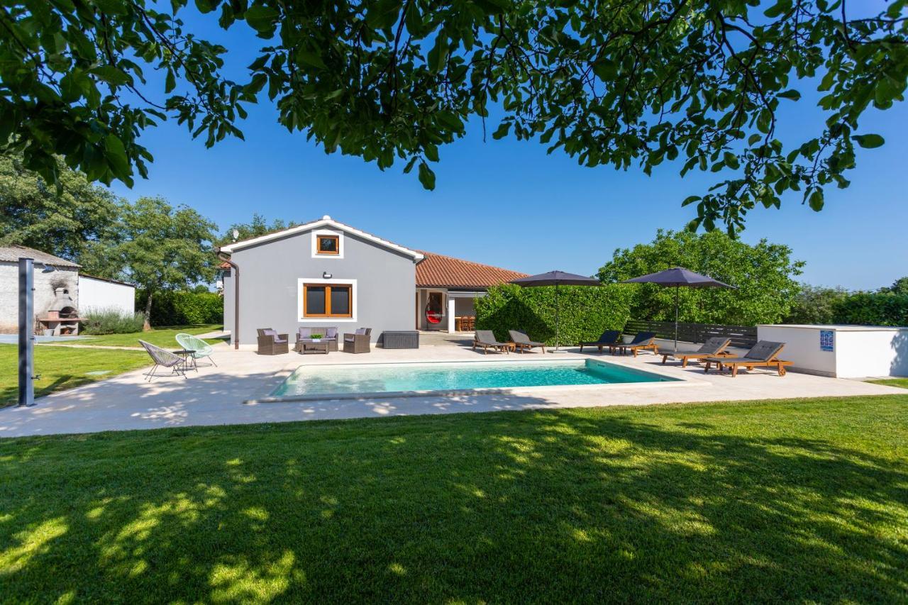 Villa Anavi Bicici Buitenkant foto